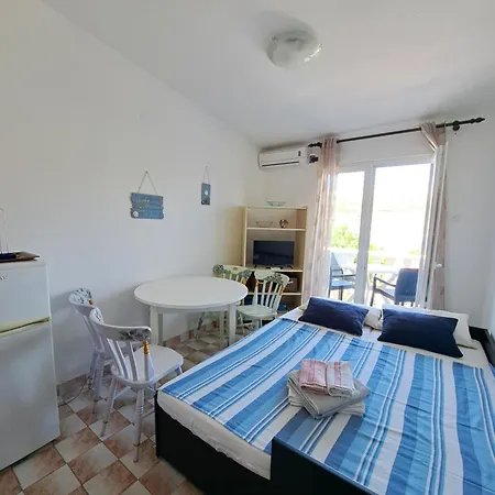 Frani 2 Apartman *