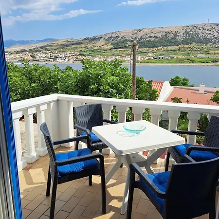 Apartman Frani 2 *
