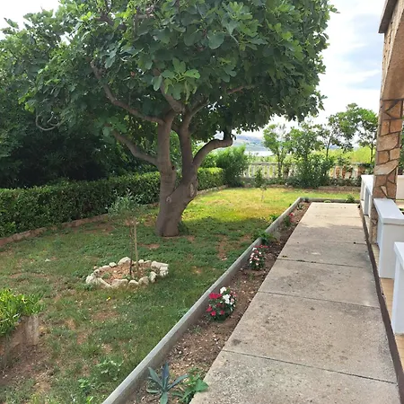 Apartman Frani 2 Pag Town